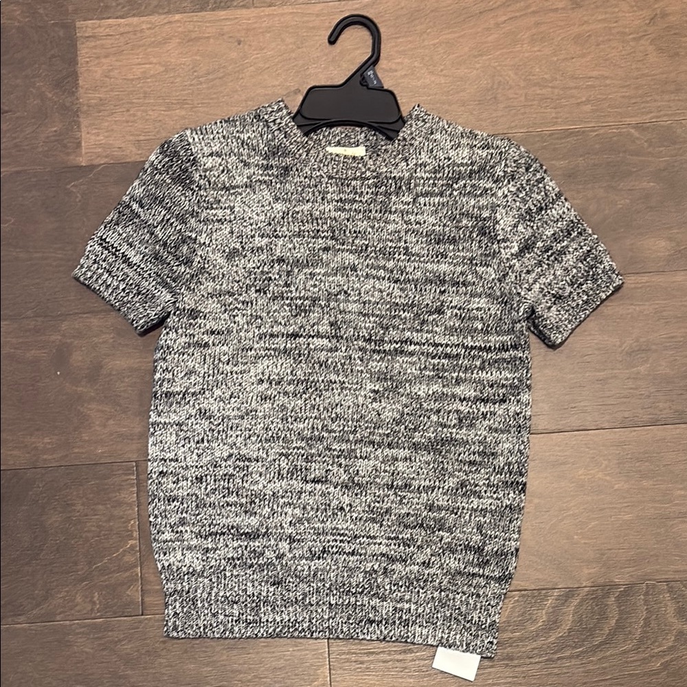 Kate spade XS short sleeve crew neck sweater black and white